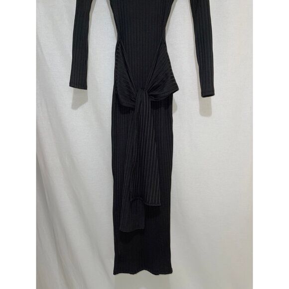 Fashion Nova Share The New Norm Maxi Dre - Picture 11 of 12